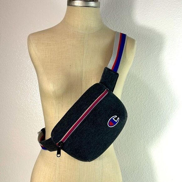 Champion Other - Champion Gray Fanny Pack Waist Bag Adjustable Strap Zipper Closure Fabric Unisex